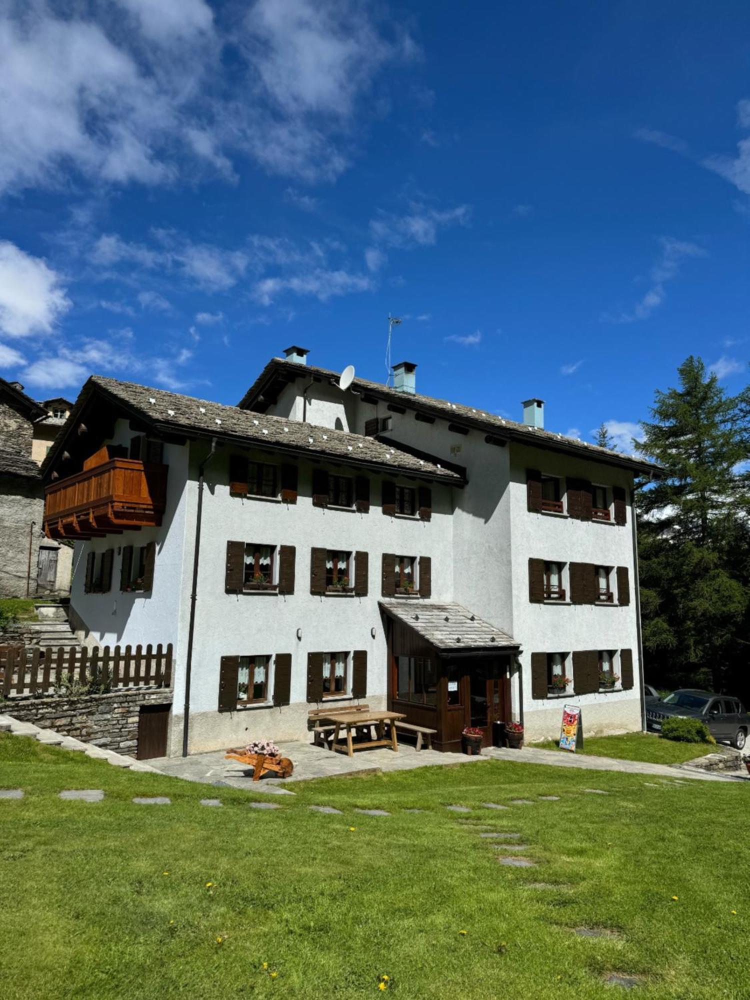 Hotel Miramonti Камподолчино Екстериор снимка
